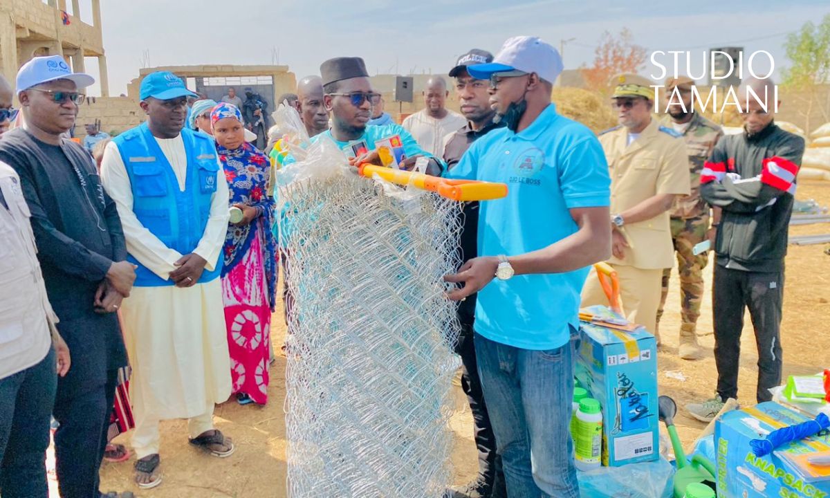 Remise de kits d&rsquo;élevage, de maraîchage et de pisciculture à des réfugiés et déplacés à Kayes