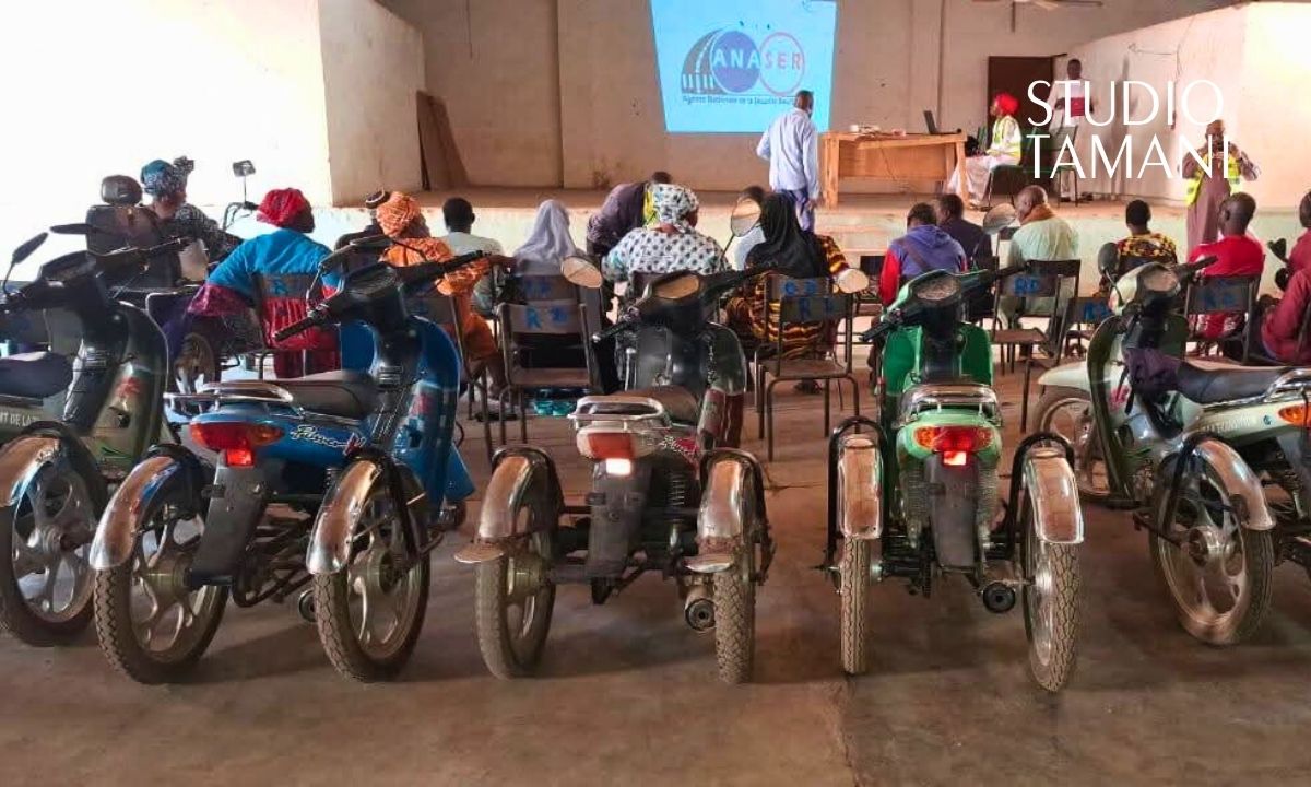 Des personnes en situation de handicap formées sur le code de la route à Koulikoro