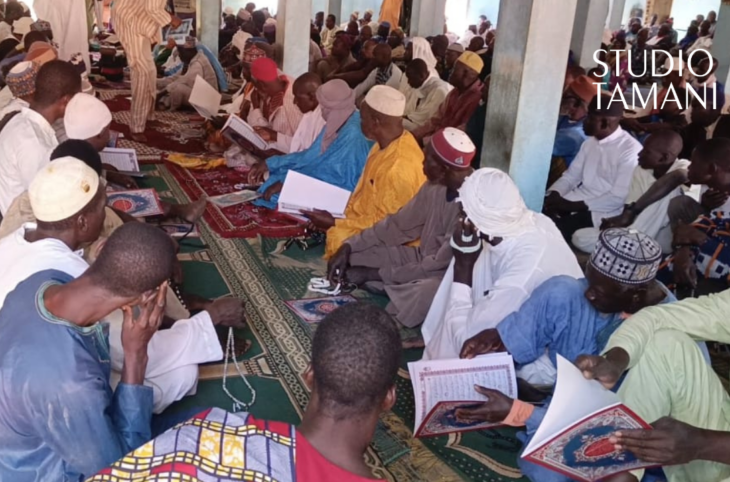 Lecture de Coran à Macina : les fidèles prient pour la paix