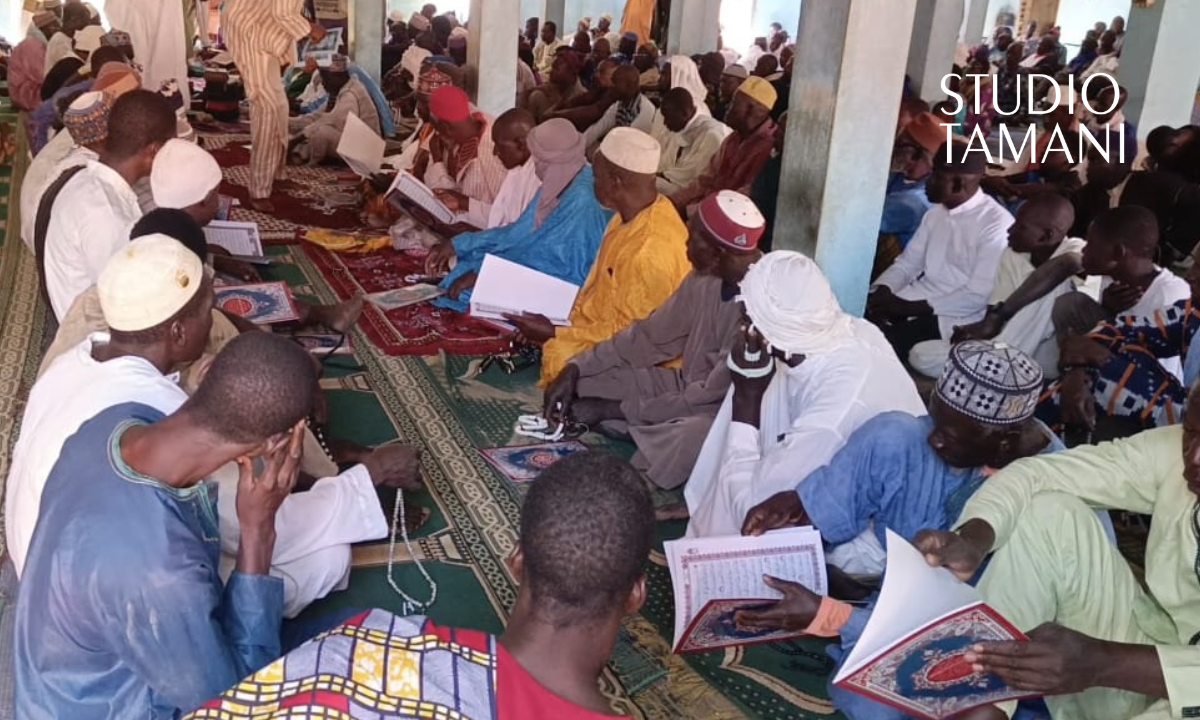 Lecture de Coran à Macina : les fidèles prient pour la paix