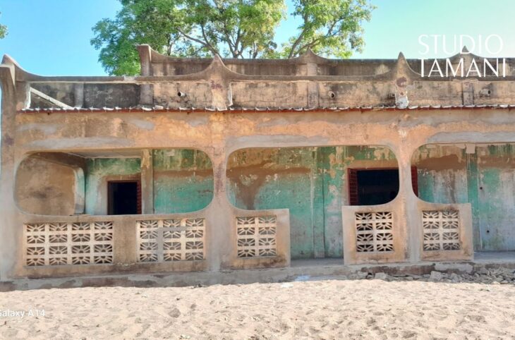 Réhabilitation de la maison des jeunes de Yorosso