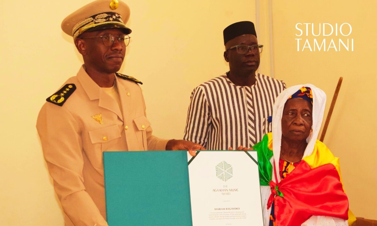 Koulikoro : la lauréate du prix Aga Khan reçue par le gouverneur