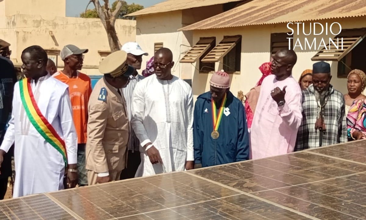 Mahina : don d’équipements au CSCom et aux femmes