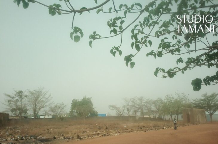 La visibilité réduite par la poussière à Koutiala