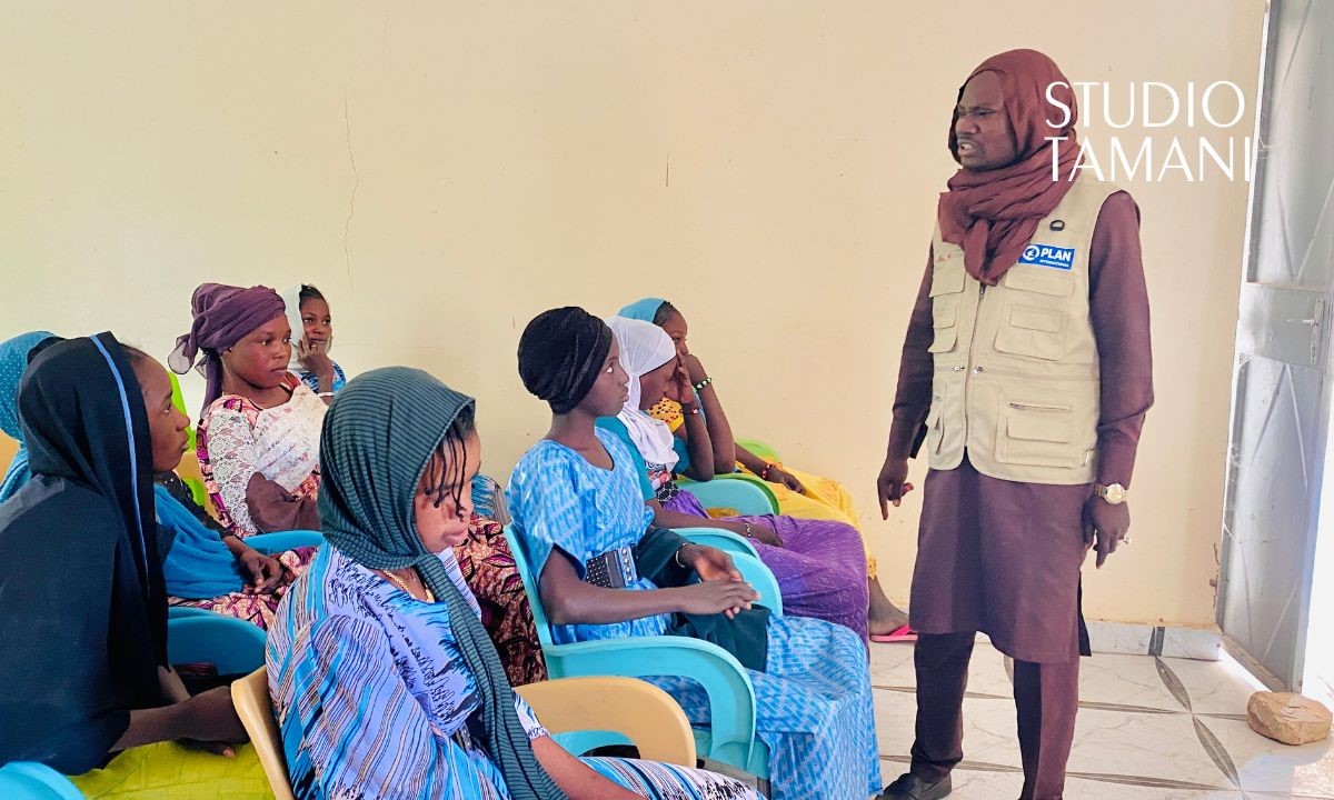 Diré : des adolescentes formées à la lutte contre les violences basées sur le genre