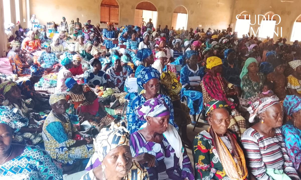 Le pardon dans le foyer au cœur du camp biblique des femmes de Yorosso
