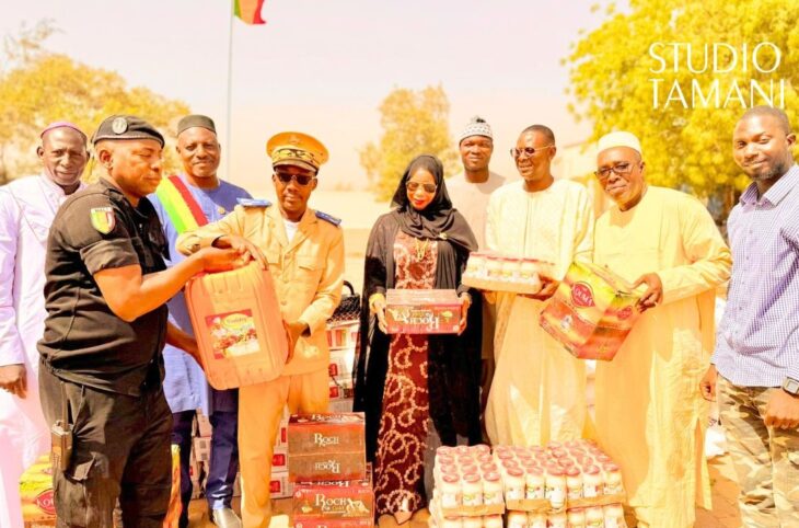 Kayes : des dons en vivres aux FAMa pour la fête