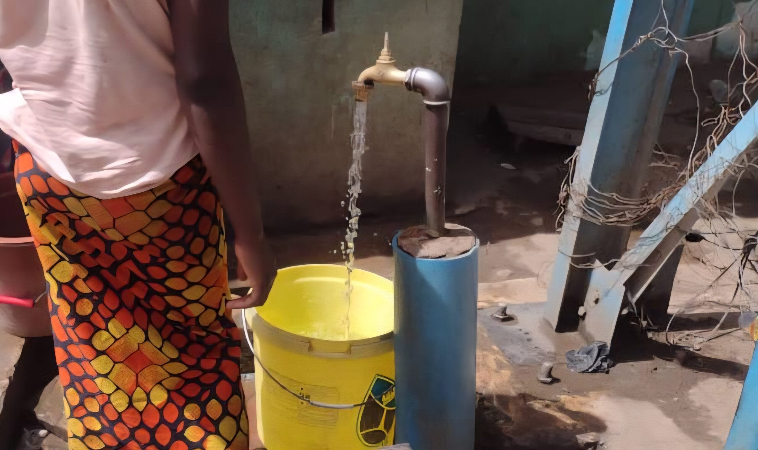 Crise de l’eau et de l’électricité : solidarité et débrouille dans les quartiers de Bamako
