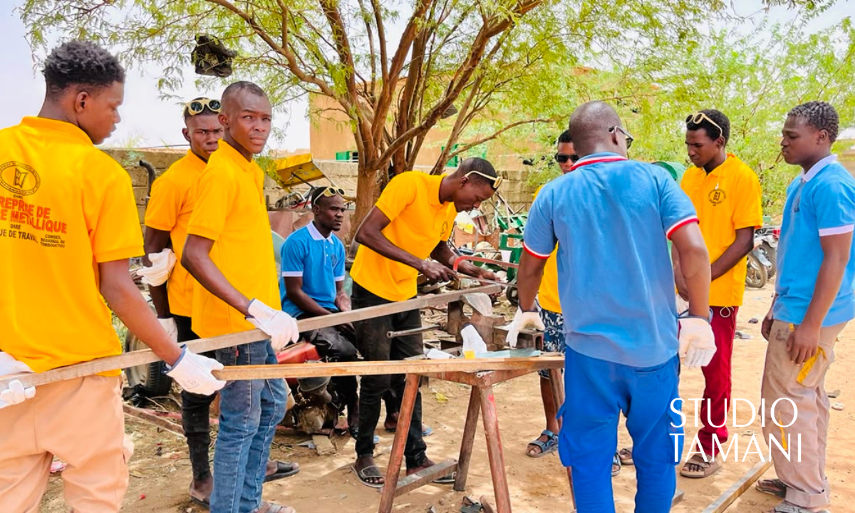 Diré : des jeunes déscolarisés formés aux métiers de la soudure