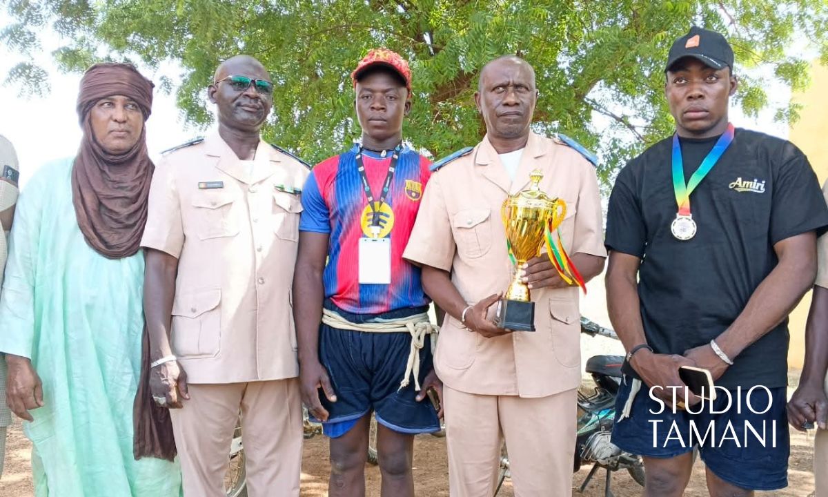 Koro : Essaïe Dara célébré après son sacre à la biennale sportive