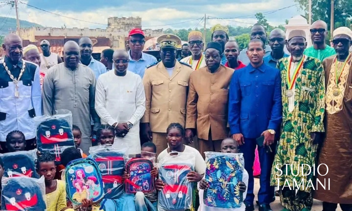 Kita : Des kits scolaires pour les enfants démunis
