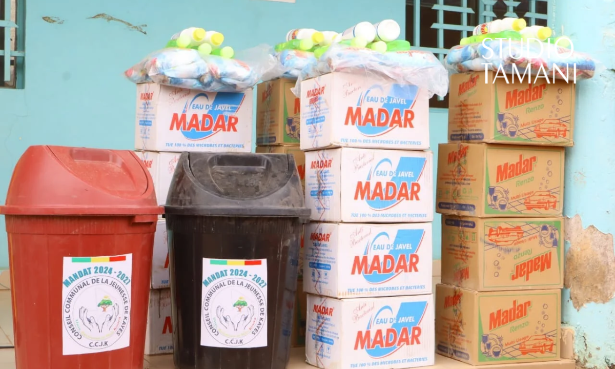 Kayes : un geste solidaire pour renforcer l’hygiène au CSCOM de Bencounda