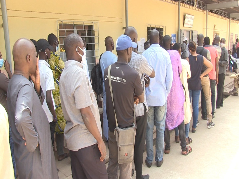 ACTU’COVID : test PCR, « une démarche contraignante », dénoncent des voyageurs