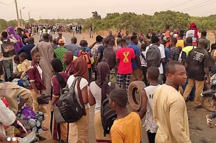 ANSONGO : des habitants manifestent pour réclamer l'érection du cercle en région