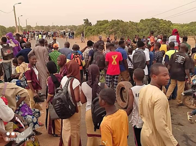 ANSONGO : des habitants manifestent pour réclamer l’érection du cercle en région