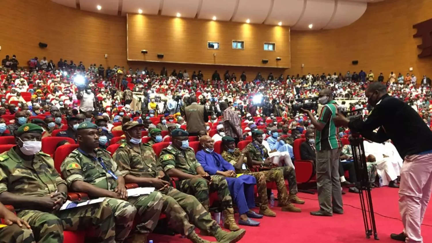 Concertations nationales : les Maliens discutent de la transition