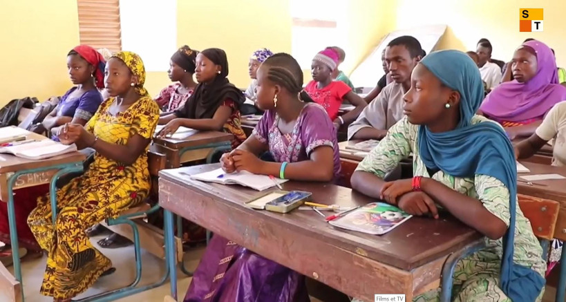 Lutte contre la déscolarisation des filles au Mali : quelle contribution de Studio Tamani ?