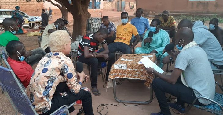 Tabaski : des jeunes se préparent pour être "chic et choc"