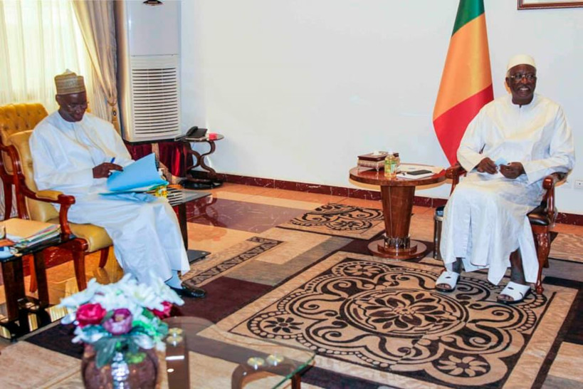 Mali : l’AMDH dénonce l’assignation à résidence de l’ex Président de la Transition et son PM