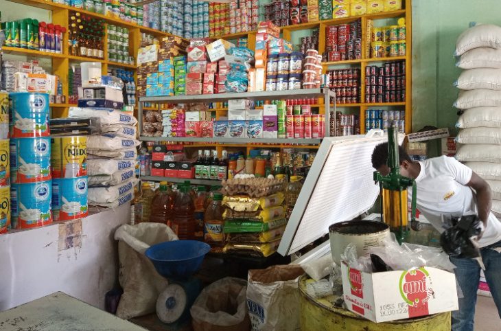 Réduction des taxes sur l'importation : commerçants et consommateurs apprécient différemment