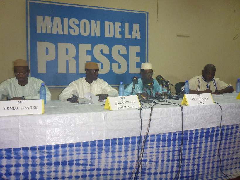 L’opposition décidée à empêcher le référendum « par tous les moyens légaux »