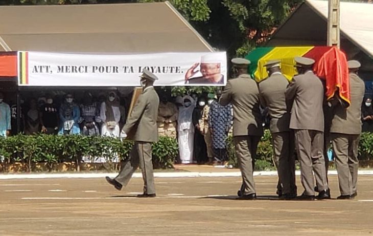 Funérailles de ATT : le Mali rend un dernier hommage à son ancien président