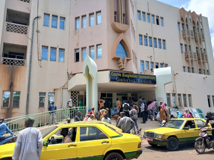 Amélioration de la couverture sanitaire : des milliards pour des hôpitaux, les syndicats exigent « des mesures d’accompagnement »