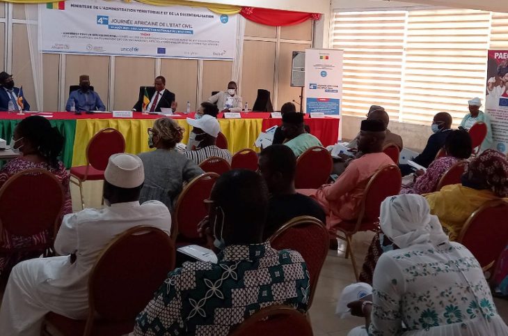 Accès aux documents d'état-civil : la population crie son ras-le-bol, les autorités annoncent des solutions