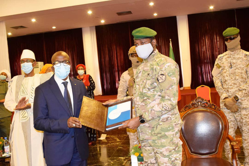 Irrégularités administratives et financières : le vérificateur général demande le suivi des rapports avec preuve