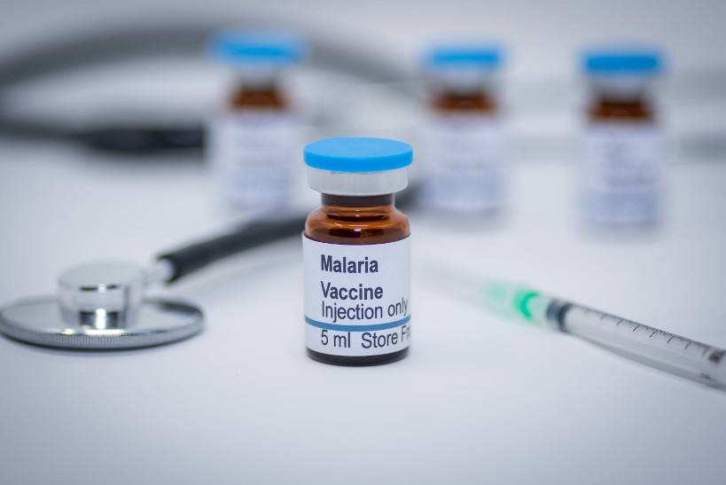 Paludisme : « le vaccin homologué par l’OMS est efficace, mais nécessite des rappels »