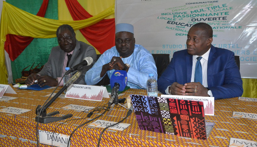 Journée de la radio : « la diversité est une exigence », déclare le ministre de la communication