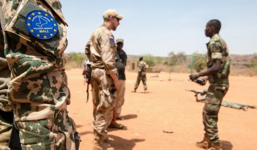 Mali : l’UE arrête ses formations destinées aux Famas