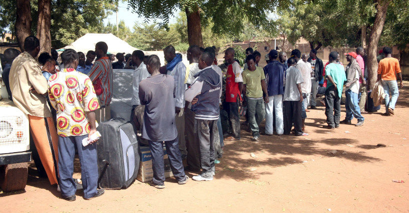 Migration : des voix continuent de dénoncer la vente de migrants noirs en Libye