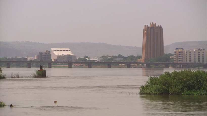 “Parlons de l’environnement” : le fleuve Niger menacé, le Mali annonce un dispositif de renseignement