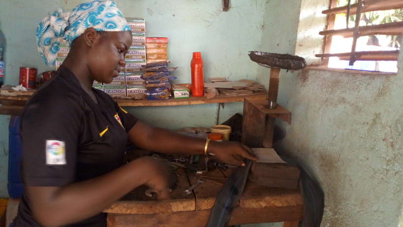 Adjaratou Sissoko : le quotidien avec les pneus