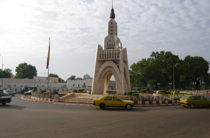 Préparatifs de la fête de l'indépendance : un manque d'enthousiasme, souligné par des jeunes