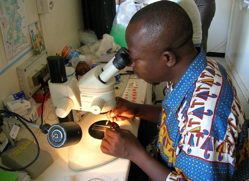 Centre de recherche sur le paludisme : « la stabilité des chercheurs au cœur des défis »