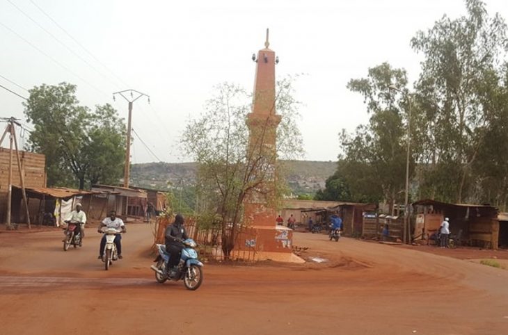 KATI : des jeunes filles se forment sur la digitalisation