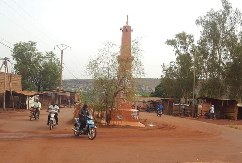 KATI : des jeunes filles se forment sur la digitalisation