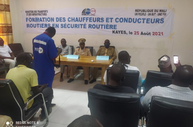 KAYES : l'ANASER sensibilise des chauffeurs et conducteurs sur le Code de la route