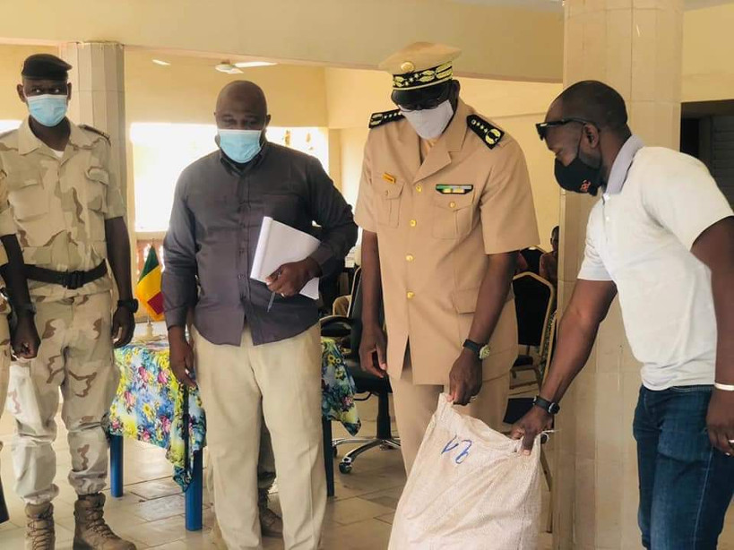 Kayes : des personnes démunies ont reçu des vivres