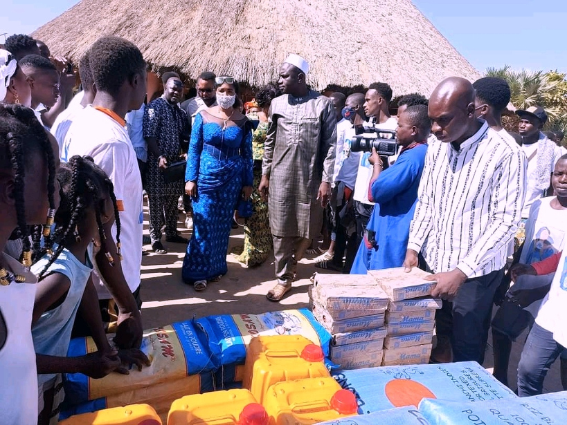 Des vivres offerts aux enfants du village SOS de Khouloum à Kayes