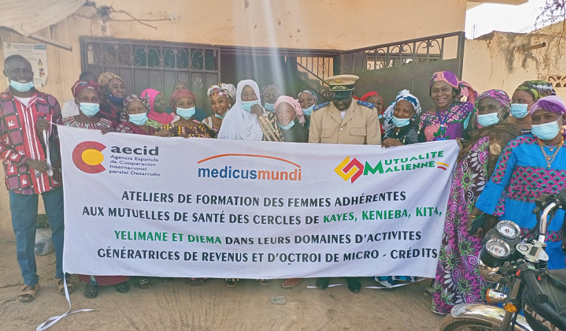 L’adhésion à la mutuelle interprofessionnelle expliquée à des femmes de Kita