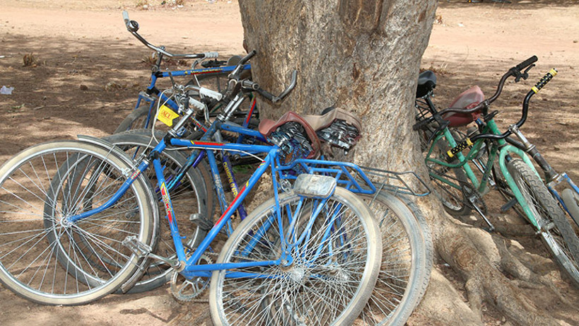 Koutiala : des vélos et des vivres offerts à des élèves pour favoriser leur autonomisation