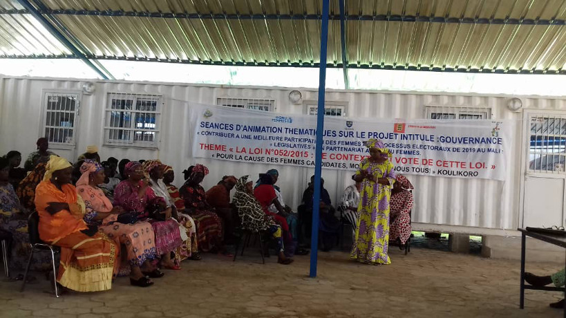 Transition au Mali: mise en garde des femmes contre une violation de la loi 052