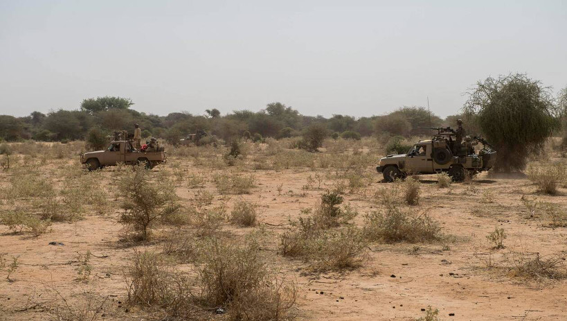 71 soldats nigériens tués : la rencontre de Pau reportée