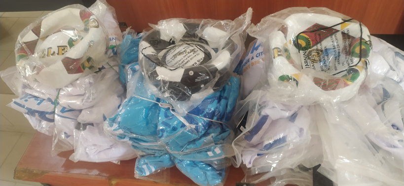 Des jeunes de Kayes dotés d’équipements sportifs