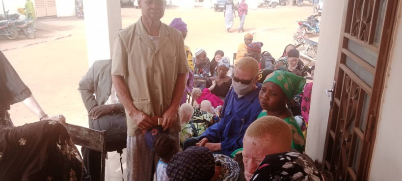KITA : des albinos reçoivent des soins gratuits