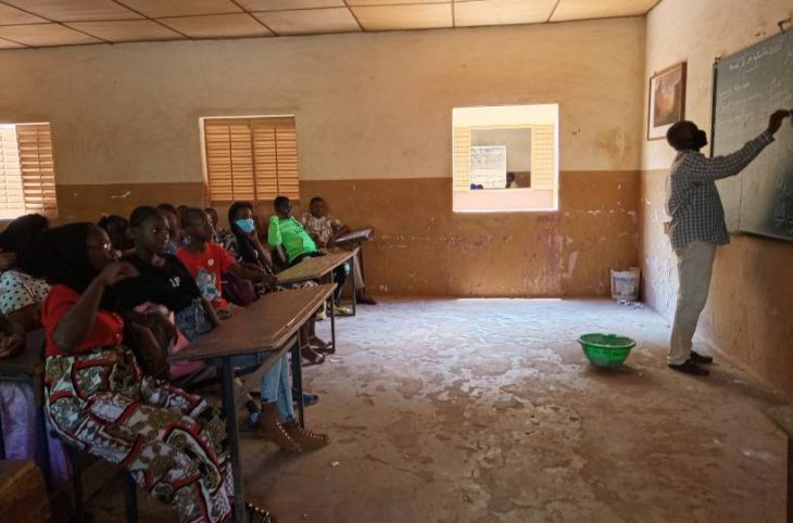 Lutte contre la Covid-19 : le port du masque « négligé » dans les établissements scolaires