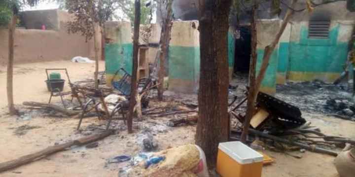 Yorosso : la maison des jeunes de la commune de Boura saccagée par des hommes armés non identifiés